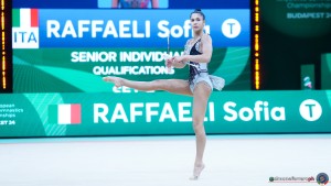 raffaeli sofia ita sfe09975 copia simone ferraro ph